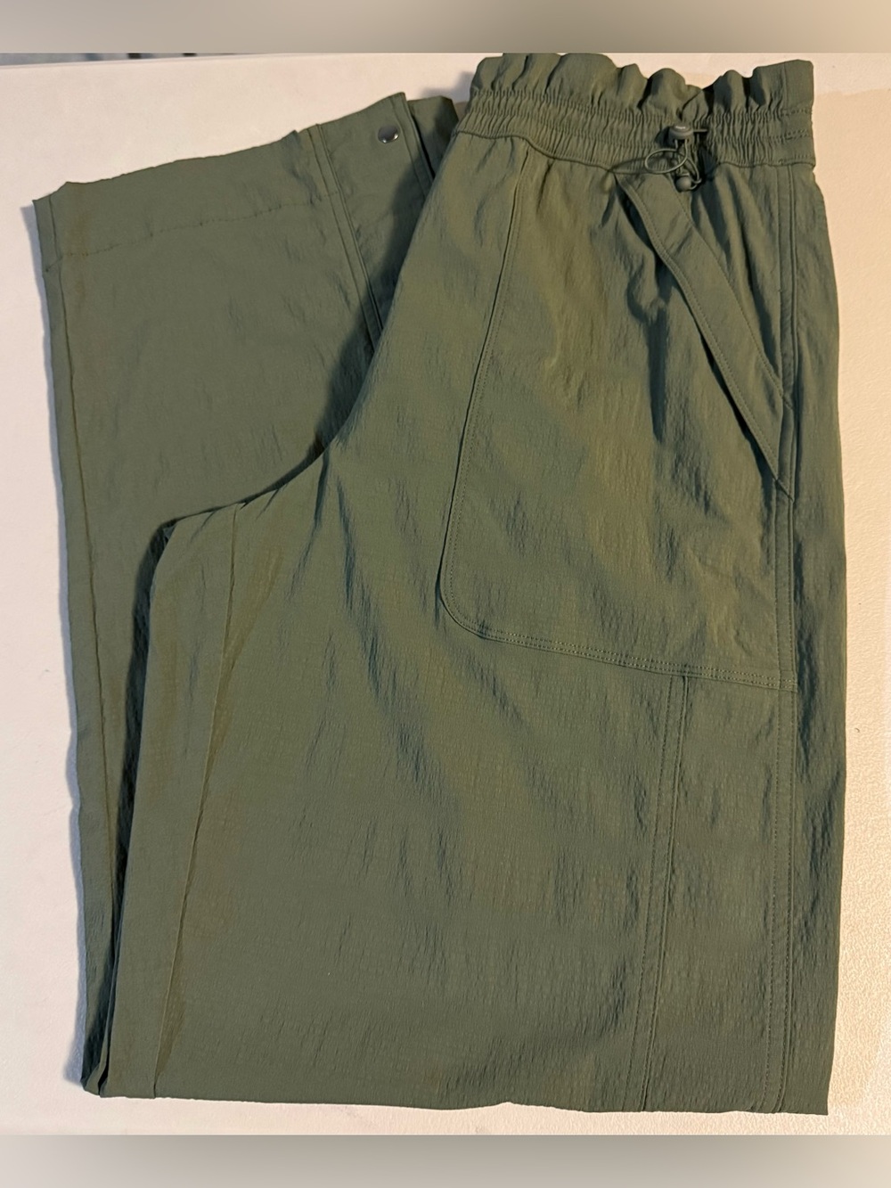 Athleta Olive Green Trekkie Parachute High Rise Elastic Waist Pants Zippered Hem - Picture 2 of 7